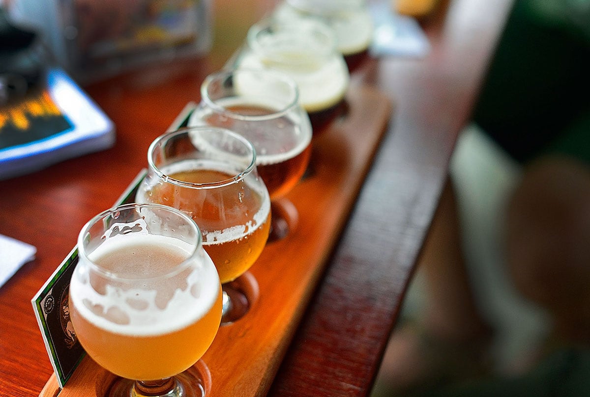 Craft Beer Tasting 101: A Guide Through The Beer Flight - Vietcetera